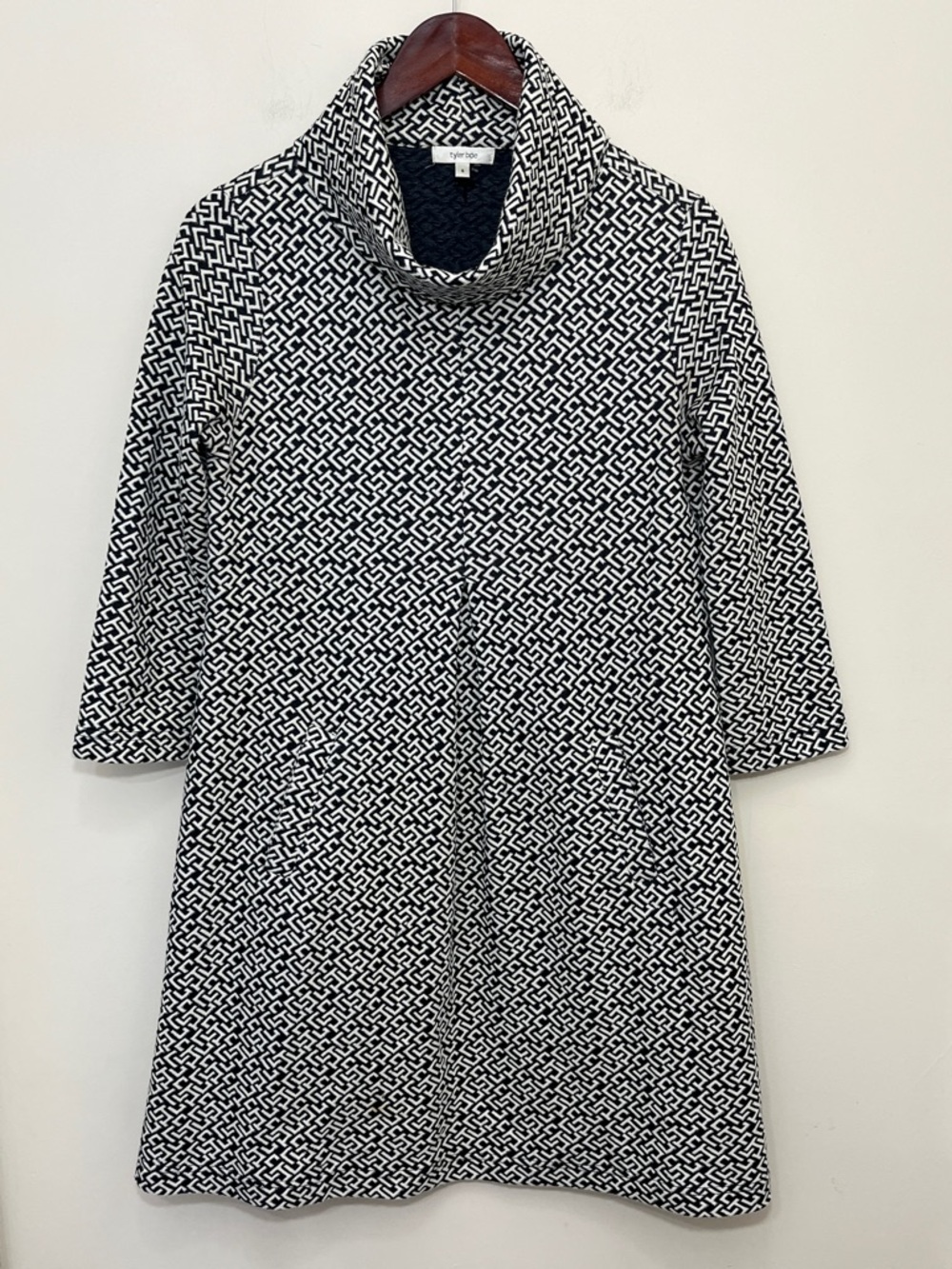 Tyler Boe Women's Cowl Neck Shift Dress Size Small